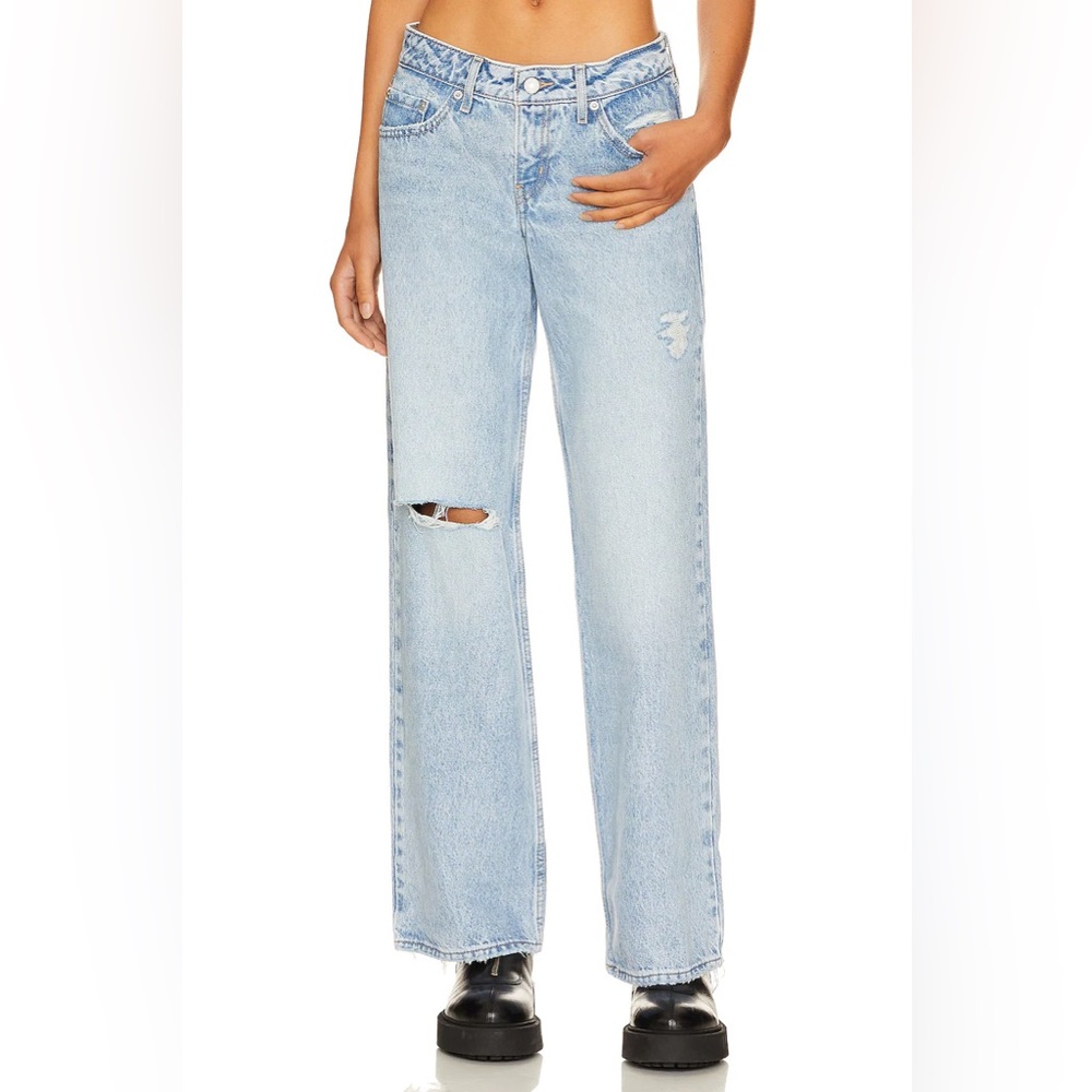 Levi’s Low Loose Jeans in “This and That”
